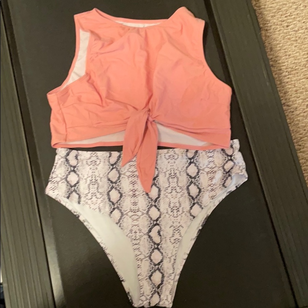 Shein women’s bathing suit set